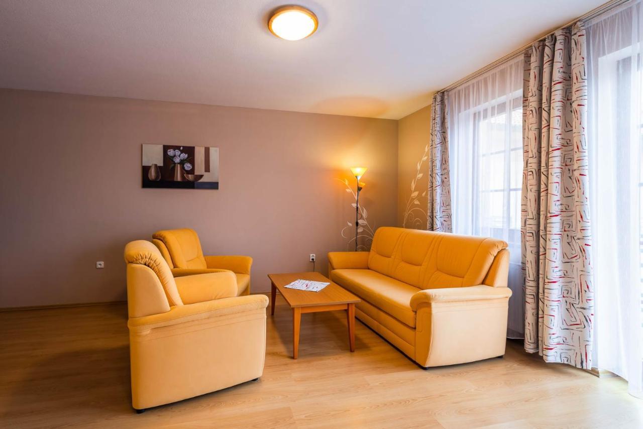 Apartman Eliska Třeboň Extérieur photo